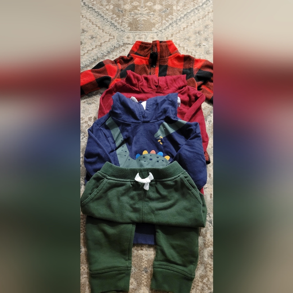 One jogging suit ,1 hoodie ,1 fleece (no zip) jkt